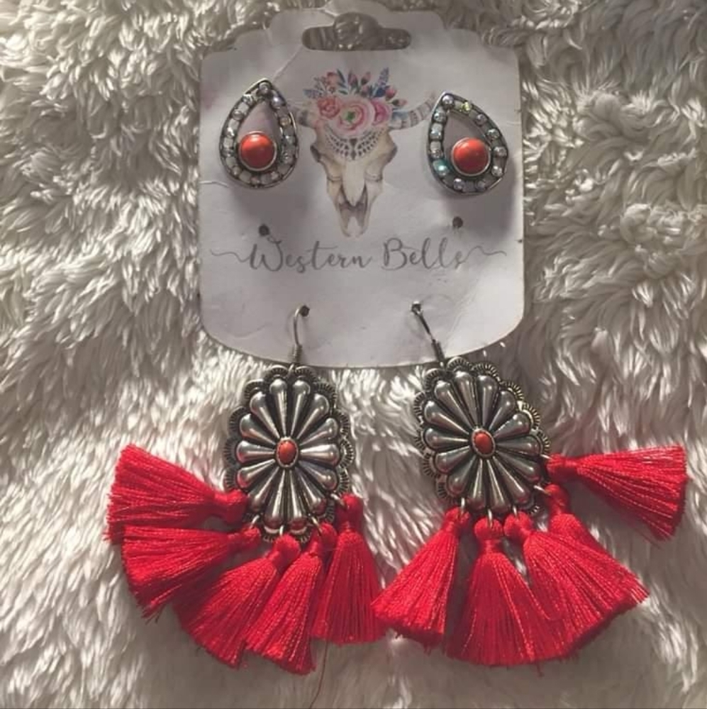 WESTERN BELLE STUDS + DROP EARRING SET